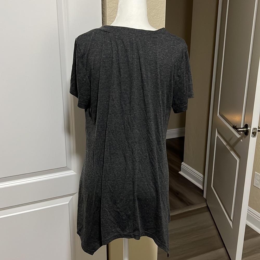 Gray tunic - Picture 4 of 4